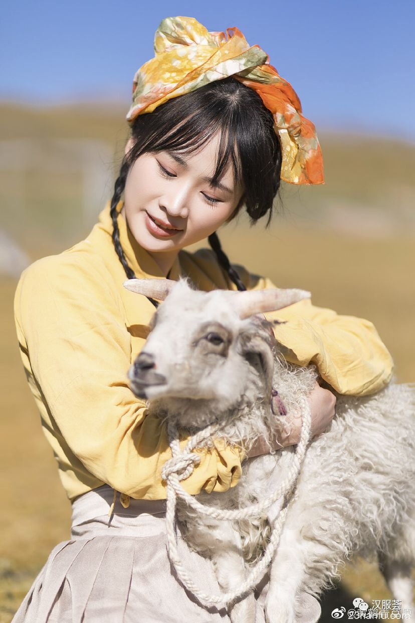 【汉式日常】秋草黄，羊儿壮，谁家的女儿把羊群赶到了天上？
