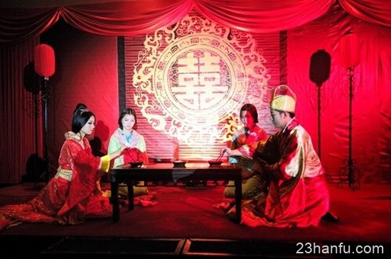 执子之手，与子偕老 美丽而庄严的汉式婚礼-图片1