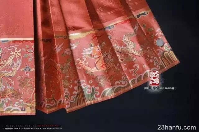 【汉服文化】 一条穿越千年历史的裙子~